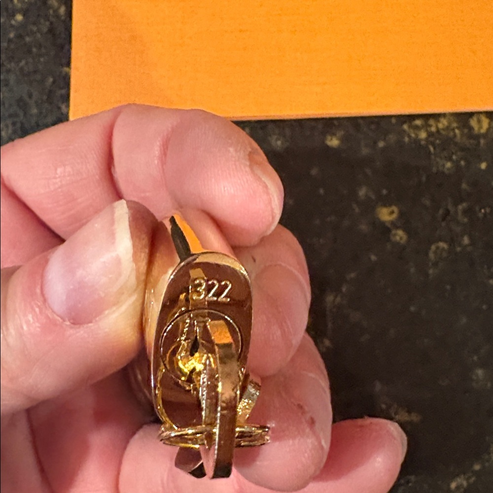 Louis Vuitton lock and two keys number 322 - Picture 3 of 3
